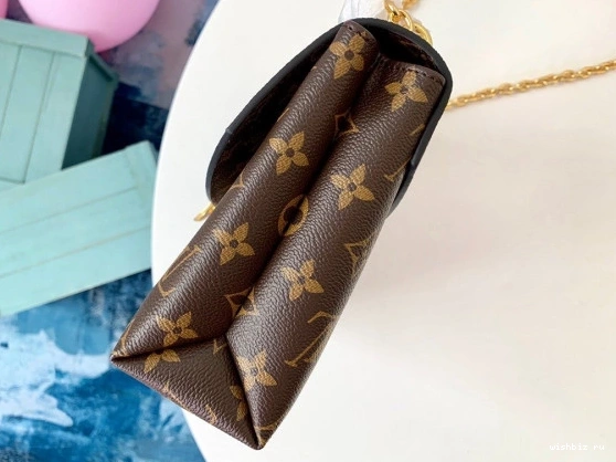 WIS LOUIS SAINT-PLACIDE VUITTON 1129